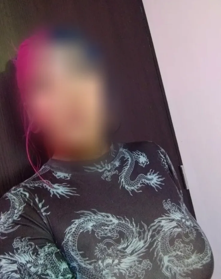 Alma, 32
