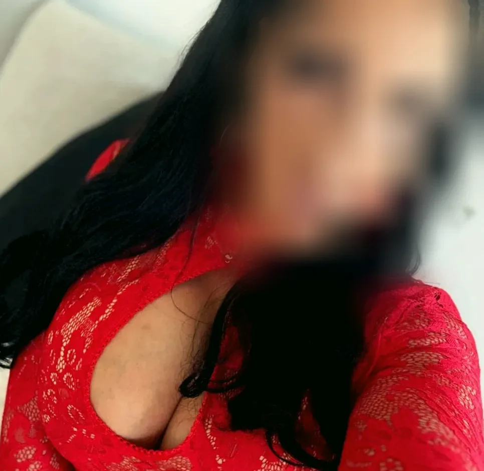 Amalie, 37