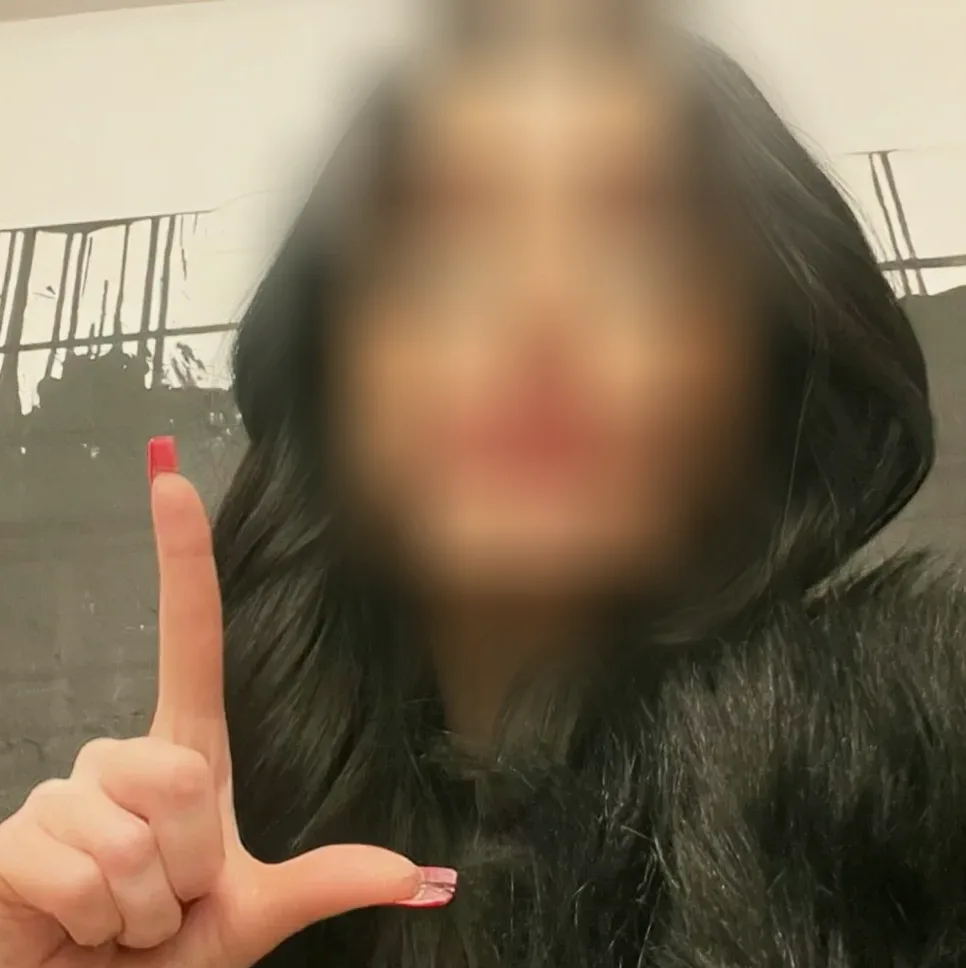 Maja, 33