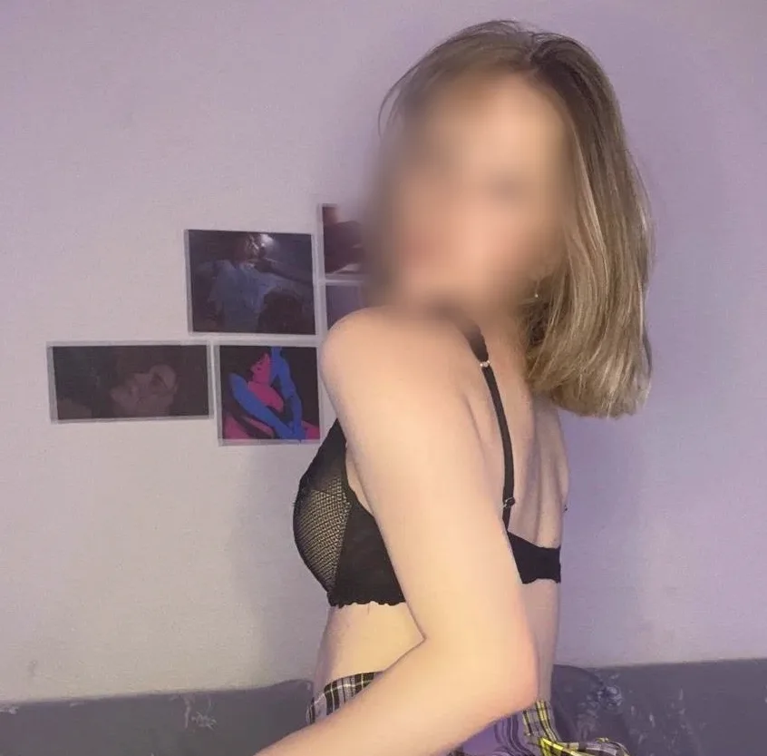 Mathilde, 21